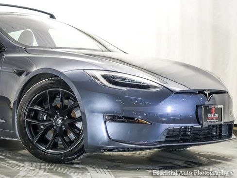 Used 2022 Tesla Model S image 2