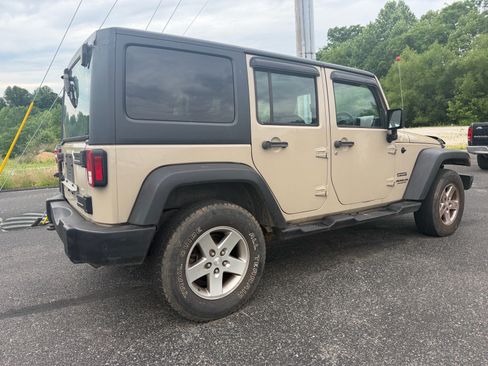Used 2016 Jeep Wrangler Unlimited Sport AWD/4WD image 8