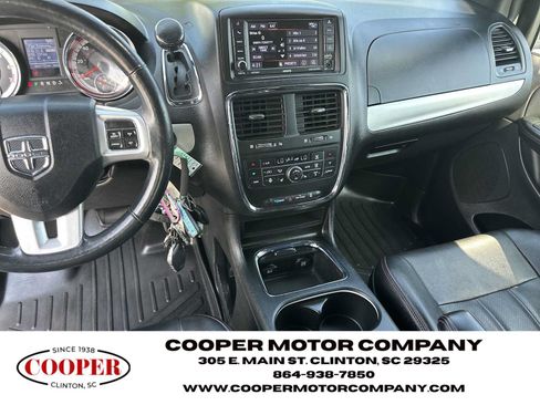 Used 2018 Dodge Grand Caravan GT FWD image 25