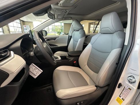 New 2025 Toyota RAV4 XLE Premium image 19