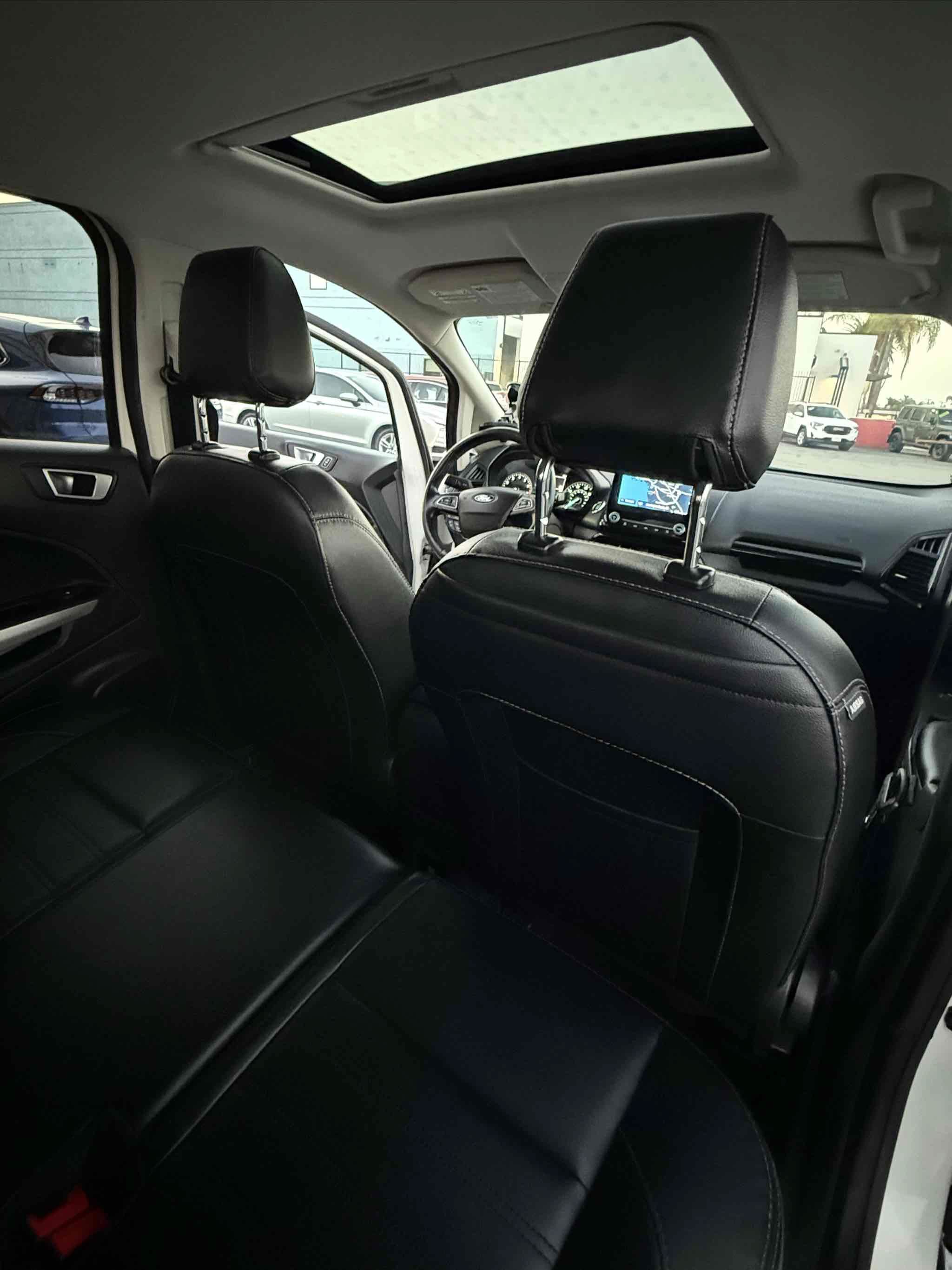 Used 2022 Ford EcoSport Titanium AWD/4WD image 63