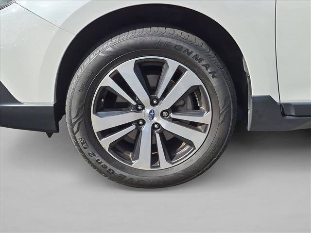 Used 2019 Subaru Outback 3.6R Limited AWD/4WD image 12