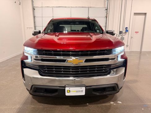 Used 2021 Chevrolet Silverado 1500 LT w/ Bed Protection Package RWD image 2
