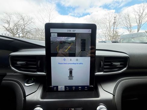 Used 2020 Ford Explorer ST w/ ST Street Pack image 19