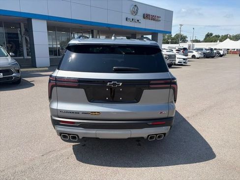New 2026 Chevrolet Traverse Z71 w/ Enhanced Driving Package AWD/4WD image 5