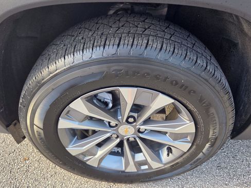 Used 2026 Chevrolet Equinox LT FWD image 11