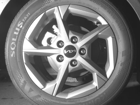 Used 2025 Kia K4 LXS image 15