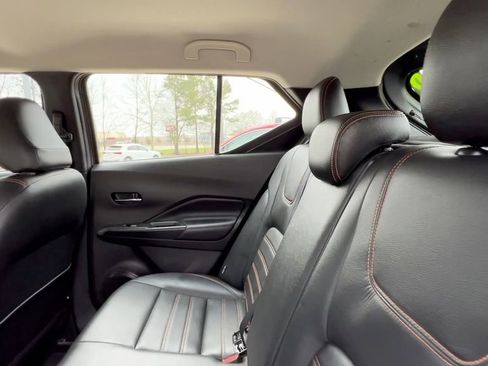 Used 2020 Nissan Kicks SR w/ SR Premium Package image 36