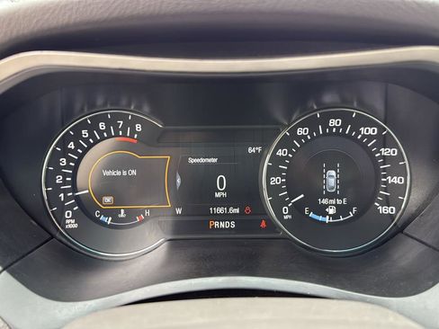 Used 2020 Lincoln MKZ w/ Convenience Package image 12