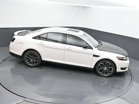 Used 2017 Ford Taurus SHO AWD/4WD image 36