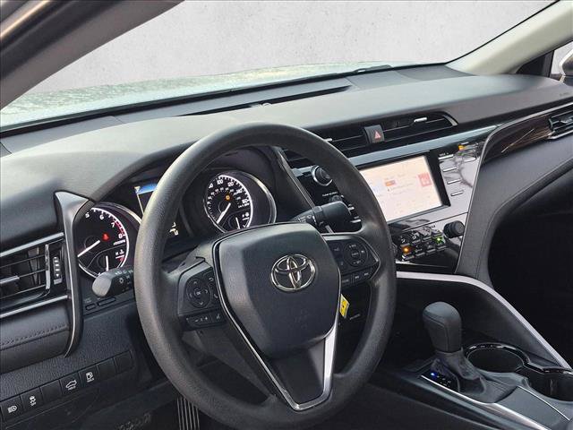 Used 2020 Toyota Camry LE FWD image 4