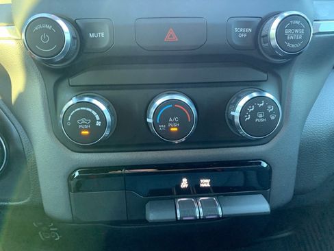 Used 2022 RAM 1500 Big Horn image 12