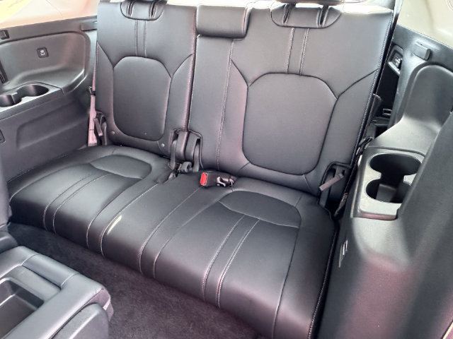 Used 2023 Honda Pilot Elite image 18