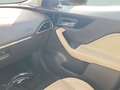 Used 2020 Jaguar F-PACE Prestige AWD/4WD image 16