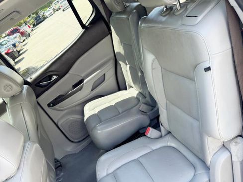 Used 2018 GMC Acadia SLT FWD image 12