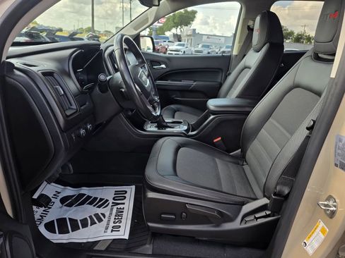Used 2022 GMC Canyon AT4 AWD/4WD image 11