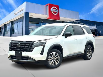 New 2026 Nissan Pathfinder SL