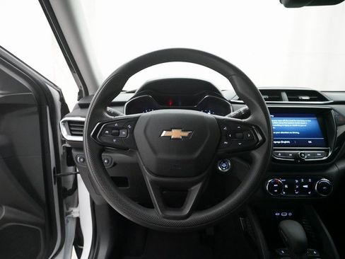 Used 2021 Chevrolet TrailBlazer LT w/ Convenience Package image 4