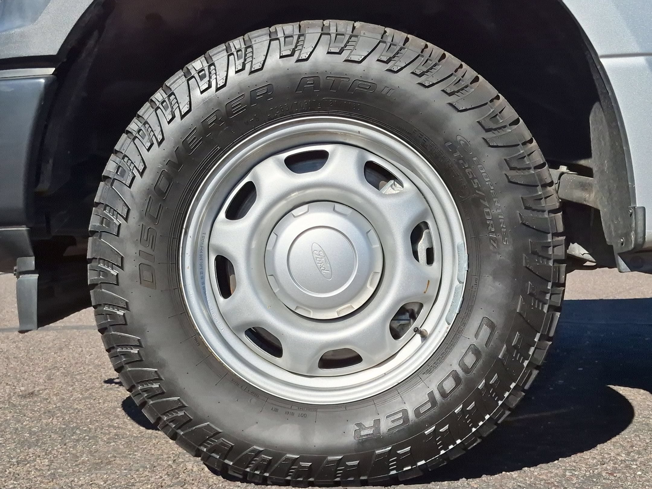 Used 2019 Ford F150 XL w/ Equipment Group 101A Mid AWD/4WD image 9