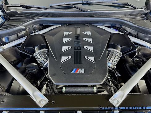 Used 2024 BMW X7 M60i w/ Executive Package image 33
