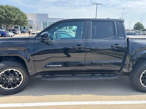 Used 2024 Toyota Tacoma SR5 RWD image 5