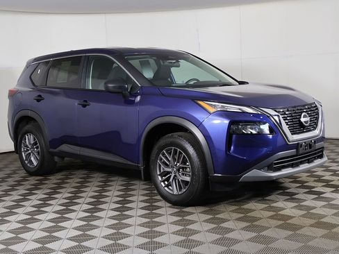 Used 2023 Nissan Rogue S AWD/4WD image 45