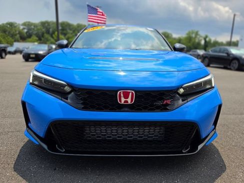 Used 2024 Honda Civic Type R image 2