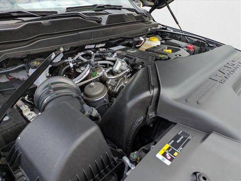 New 2025 RAM 2500 Big Horn AWD/4WD image 16