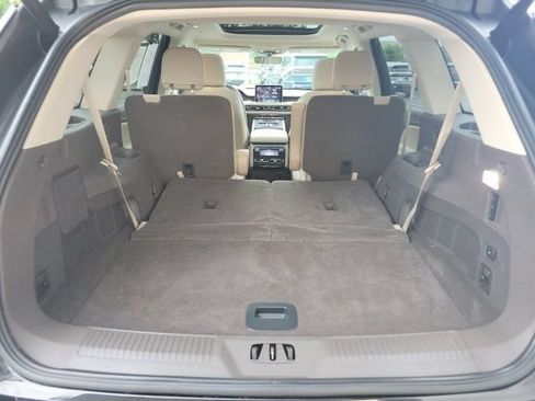 Certified 2024 Lincoln Aviator Reserve w/ Elements Package Plus AWD/4WD image 20