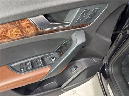 Used 2018 Audi Q5 Prestige image 11