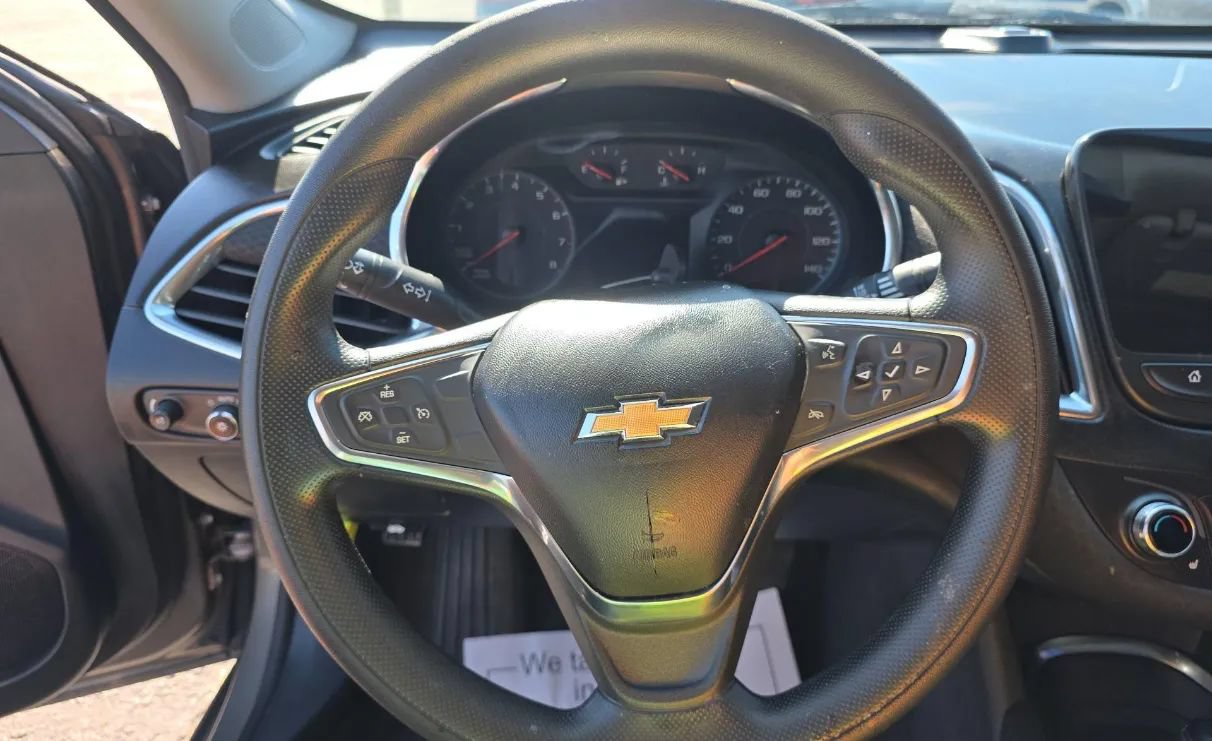 Used 2020 Chevrolet Malibu LT FWD image 6