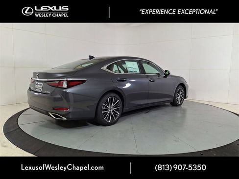 New 2025 Lexus ES 350 w/ Premium Package image 3