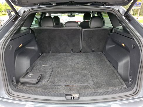 Used 2021 Volkswagen Atlas Cross Sport SE w/ Panoramic Sunroof Package AWD/4WD image 28