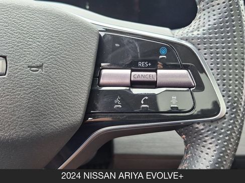 Used 2024 Nissan Ariya FWD image 19