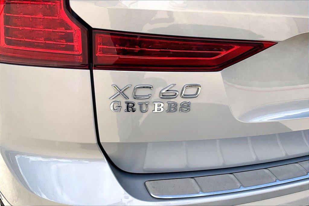 Used 2023 Volvo XC60 B5 Ultimate w/ Climate Package AWD/4WD image 41