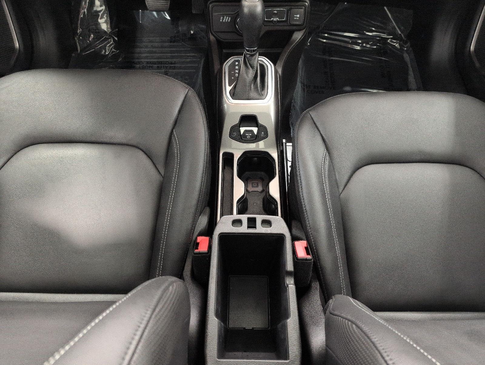 Used 2021 Jeep Renegade Limited w/ Sun & Sound Group AWD/4WD image 17