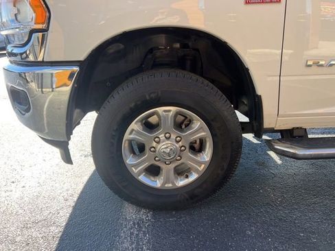 Used 2024 RAM 2500 Big Horn AWD/4WD image 5
