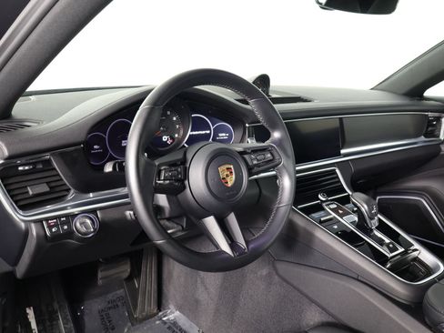 Certified 2023 Porsche Panamera Platinum Edition RWD image 4