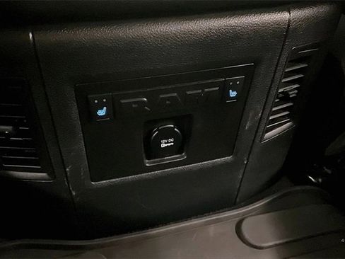 Used 2016 RAM 3500 Laramie image 28