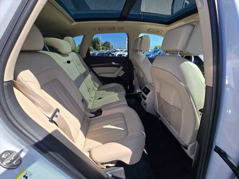 Used 2021 Audi Q5 2.0T Premium Plus w/ Premium Plus Package AWD/4WD image 12