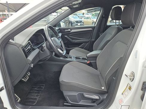 Used 2025 Volkswagen Jetta Sport FWD image 11