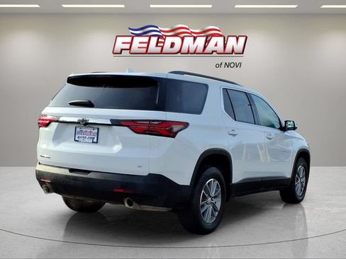 Used 2023 Chevrolet Traverse LT FWD image 6