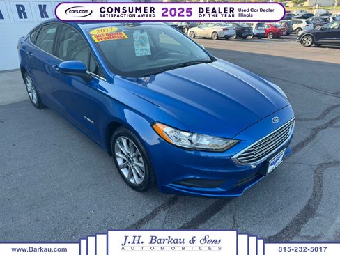 Used 2017 Ford Fusion S image 1