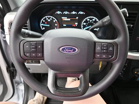 New 2026 Ford F250 XL w/ XL Chrome Package AWD/4WD image 16