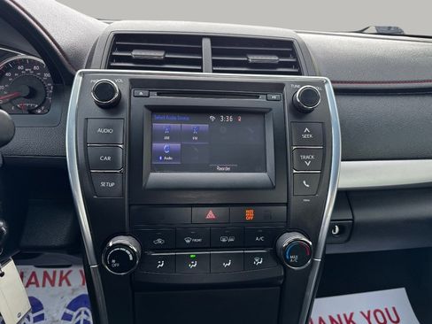 Used 2016 Toyota Camry SE image 26