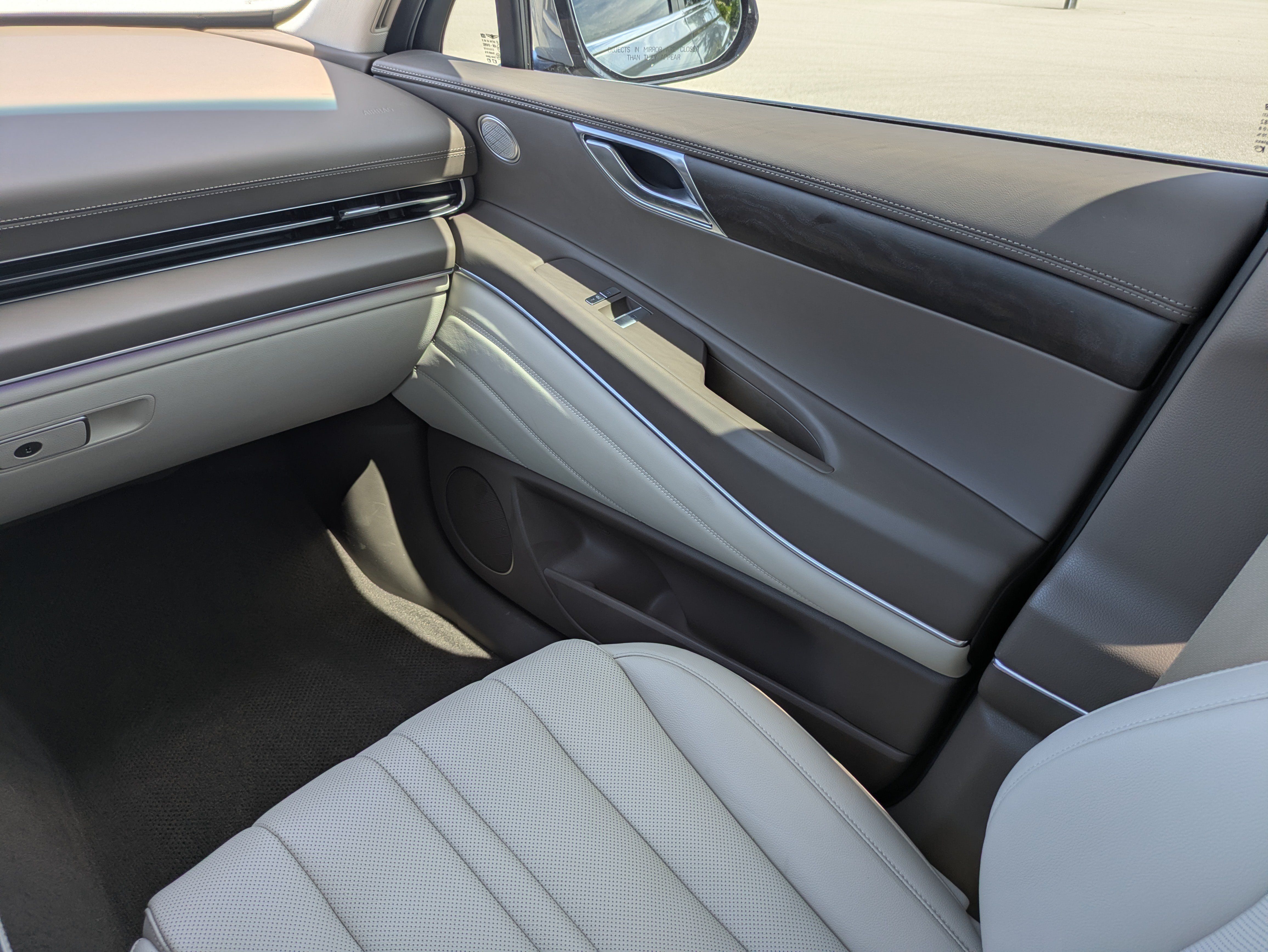 Used 2024 Genesis GV80 2.5T AWD/4WD image 17