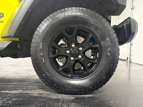 Used 2022 Jeep Wrangler Unlimited Sport AWD/4WD image 9