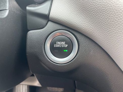 Used 2024 Chevrolet Equinox LS AWD/4WD image 37