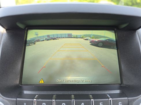 Used 2017 Chevrolet Equinox LS AWD/4WD image 20