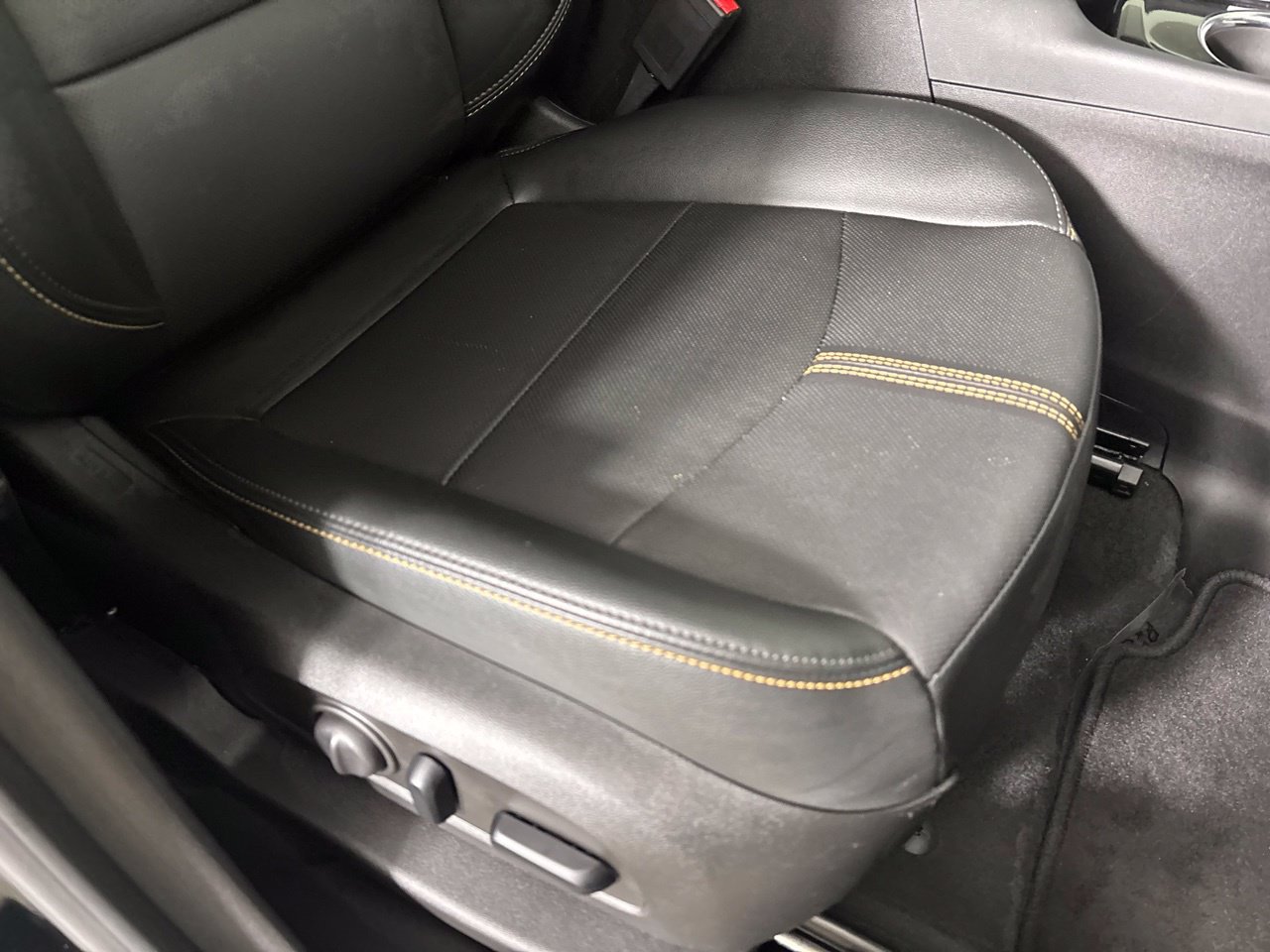 Used 2023 Chevrolet Equinox Premier AWD/4WD image 33